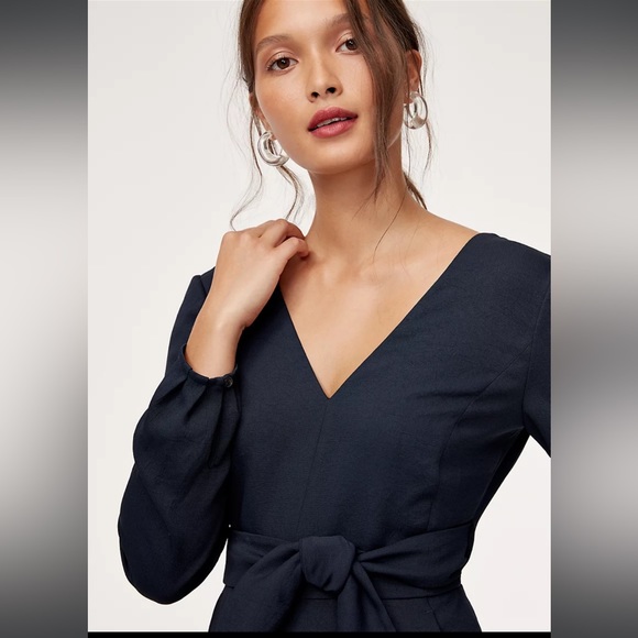 SOLD / Aritzia wilfred ecoulement tie waist long sleeve open back black jumpsuit - Picture 4 of 10